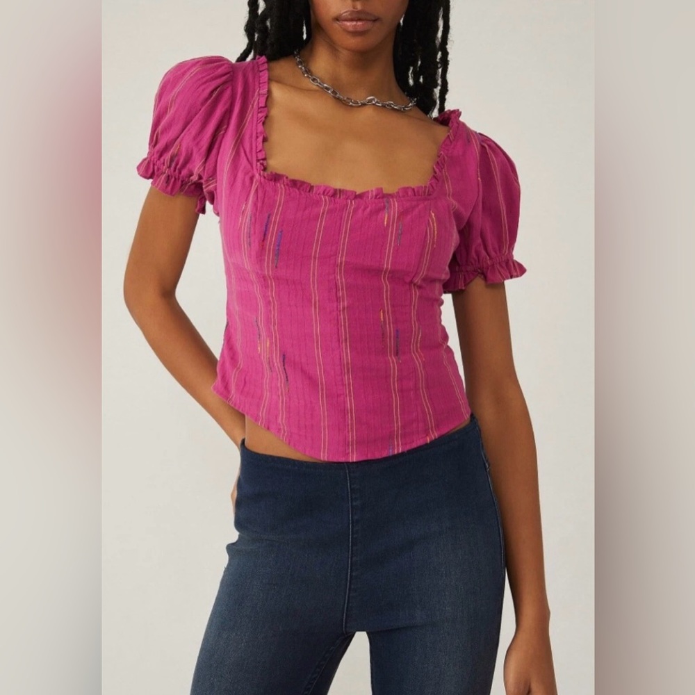 FREE PEOPLE “Serotonin” Puff Sleeve Top in Raspberry